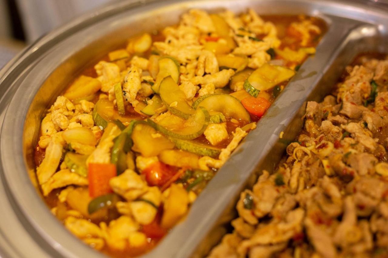 فندق بوتيك كوراناري كورتيارد ناخون راتشاسيما المظهر الخارجي الصورة